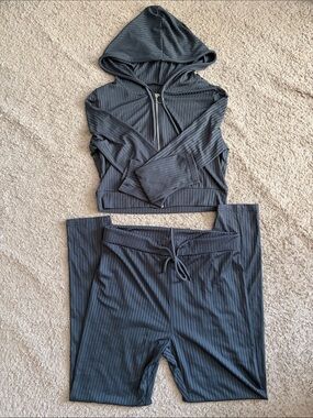Discovery Black Ribbed Hoodie & Drawstring Pants Set